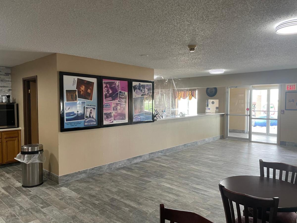 Designer Inn And Suites Toledo Екстериор снимка